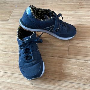 New Balance leopard accent sneakers-7